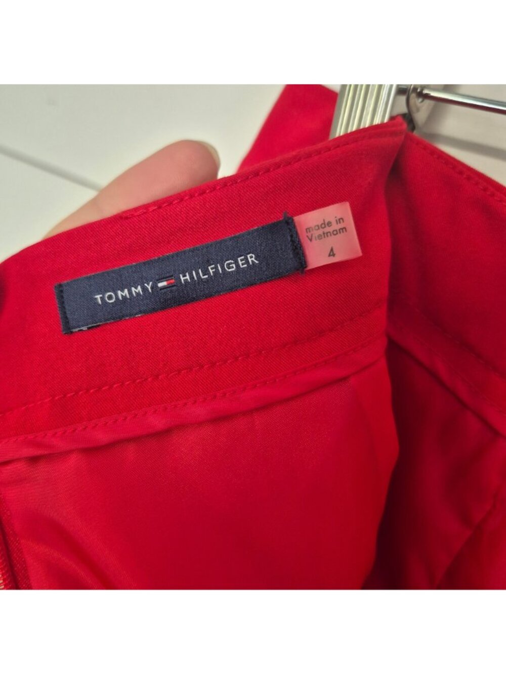 Tommy Hilfiger Women's Red Pencil Skirt With Front Slit & Back Zip Closure Sz 4 - Picture 6 of 7